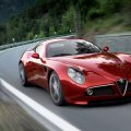 Alfa Romeo 4C tuleb j&#228;rgmisel aastal