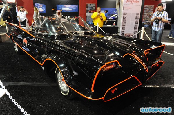 Автомобиль Бэтмена продали за 4 млн.